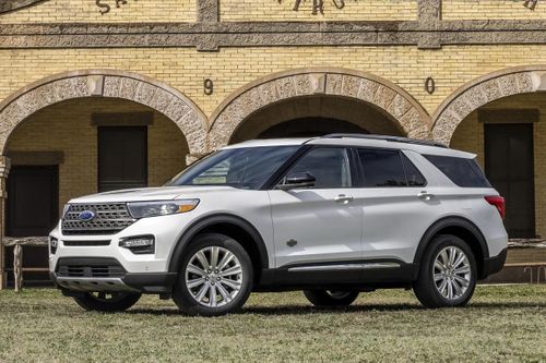 Ford Explorer King Ranch 2021 được ra mắt, giá từ 52.350 USD