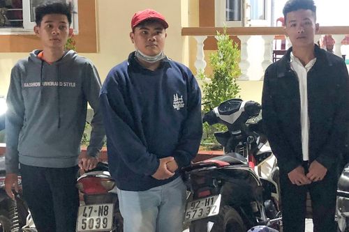 Vây bắt 18 thanh niên nẹt pô náo loạn khu dân cư