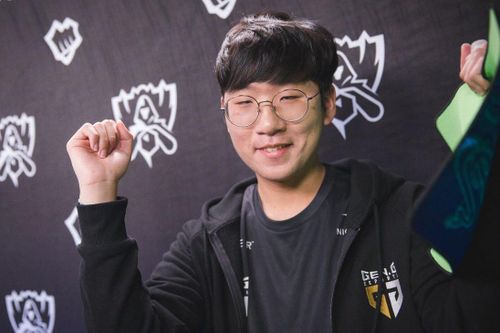 Ruler lập pentakill giúp GenG đánh bại Brion