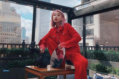 Gu thời trang sành điệu của nữ tổng biên tập trẻ nhất tạp chí Vogue