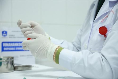 Chính phủ ra Nghị quyết về mua và sử dụng vắc xin phòng COVID-19