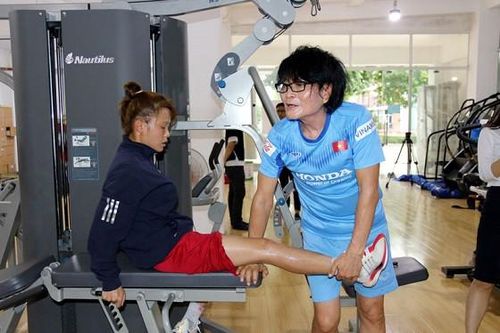 'Thần y Choi' của bóng đá Việt Nam