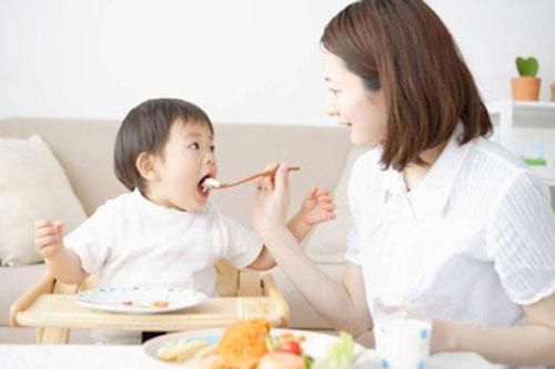 Trẻ ăn món này buối sáng có lười tới mấy con cũng mê và chóng lớn