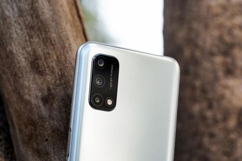 Smartphone Realme dùng chip Dimensity 800U 5G, RAM 8 GB, pin 5.000 mAh, sạc siêu tốc, giá hơn 6 triệu đồng