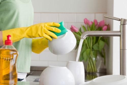 Dùng nước rửa bát kiểu này là bạn đang tự hại chính gia đình mình một cách nghiêm trọng