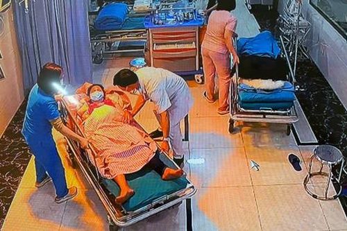 Cấp cứu sản phụ chuyển dạ khi thai 28 tuần, ngôi ngược