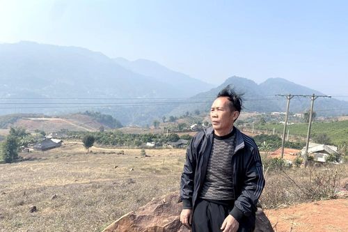 Người đàn ông hơn 30 năm làm trưởng bản