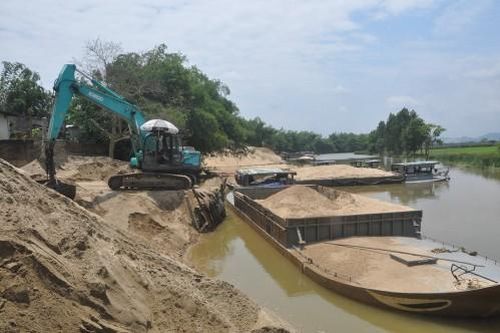 Phó Chánh văn phòng Sở GTVT tỉnh Ninh Bình bị bắt vì liên quan đến khai thác cát trái phép