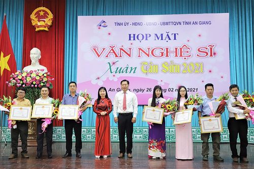 Văn nghệ sĩ An Giang đồng hành với sự phát triển của tỉnh