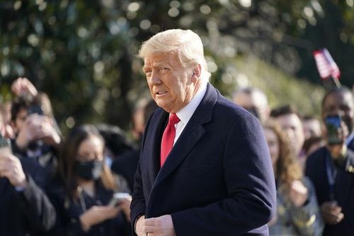 Ông Trump bị đòi tiền phạt