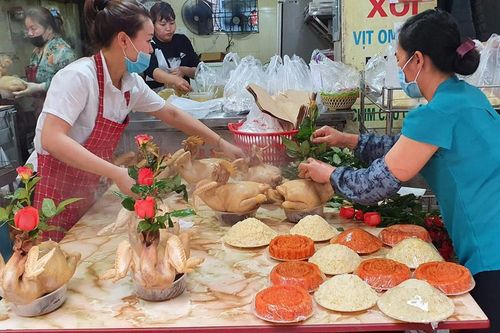 Thị trường ngày Rằm tháng Giêng: Sức mua tăng, giá không tăng