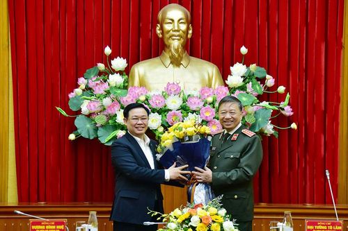Lãnh đạo Bộ Công an và thành phố Hà Nội làm việc về xây dựng trụ sở cơ quan công an trên địa bàn