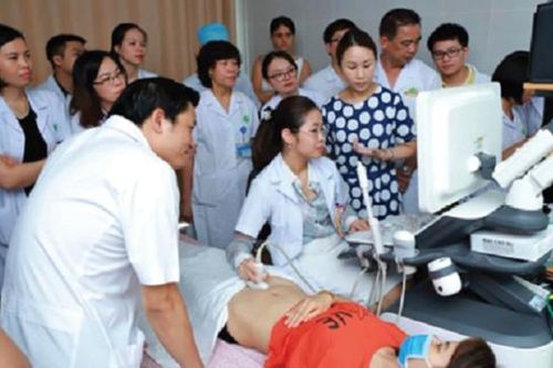 Cứu những bệnh nhân còn trong bụng mẹ