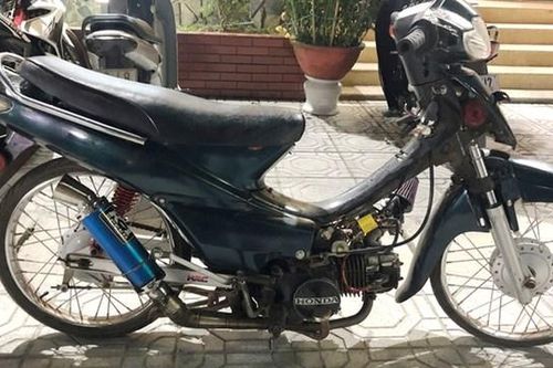 Vây bắt 18 thanh niên tụ tập nẹt pô, gây náo loạn trong đêm