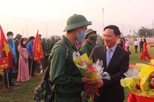 Khánh Hòa: Hơn 2.000 thanh niên lên đường nhập ngũ