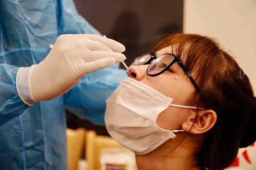 'Tôi thấy an toàn khi được xét nghiệm Covid-19 ngẫu nhiên ở quán ăn'