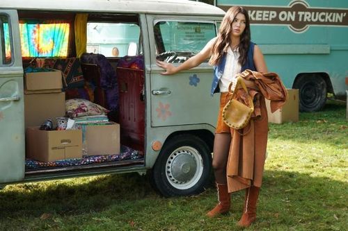 Doanh thu tiểu thuyết tăng mạnh sau khi được chuyển thể thành phim