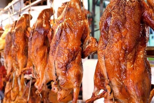 Quán vịt quay, xá xíu nổi tiếng ở TP.HCM