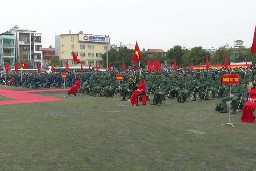 248 công dân huyện Ba Vì lên đường nhập ngũ