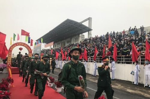 168 tân binh huyện Thanh Oai lên đường nhập ngũ