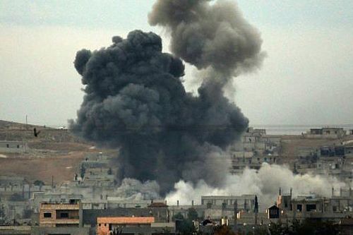Mỹ bất ngờ không kích Syria