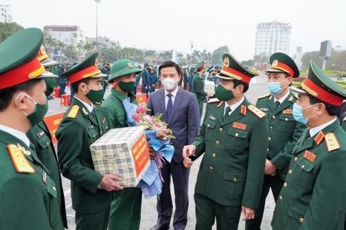 Gần 4.000 tân binh Thanh Hóa nhập ngũ