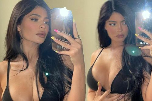 Em gái tỷ phú của Kim Kardashian tung ảnh nóng bỏng