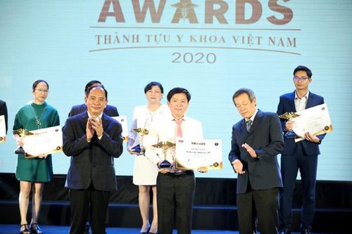 Lần đầu tiên vinh danh phẫu thuật thẩm mỹ điều trị tại Thành Tựu Y Khoa Việt Nam 2020