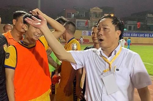 Thanh Hóa chấp nhận 'nộp học phí' cho bài học Fabio Lopez; Uzbekistan đăng cai VCK U23 châu Á 2022