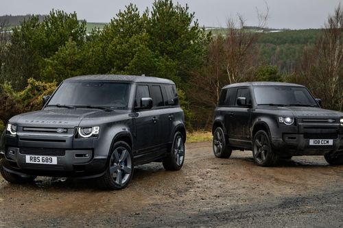 Land Rover Defender 2022 bổ sung thêm động cơ V8 'cực khủng'