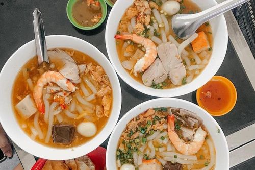 Đến đường Vĩnh Viễn ăn ở đâu?