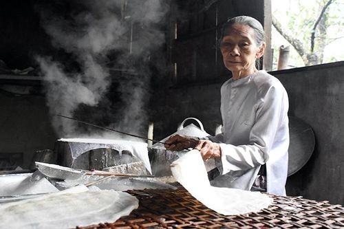 Ngọt giòn bánh tráng Túy Loan
