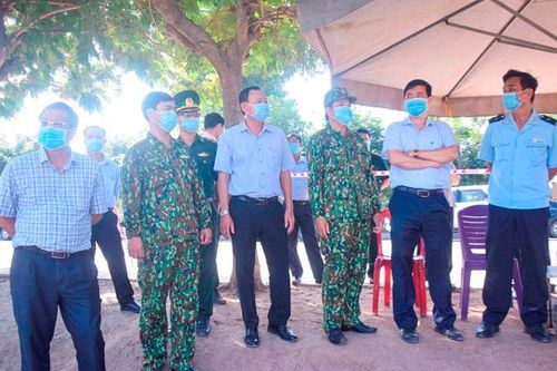 Đồng Tháp cho học sinh khu vực biên giới nghỉ học đến ngày 6-3