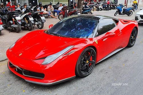 Siêu xe Ferrari 458 Italia hơn 10 năm tuổi, 'hàng hiếm' ở Sài Gòn