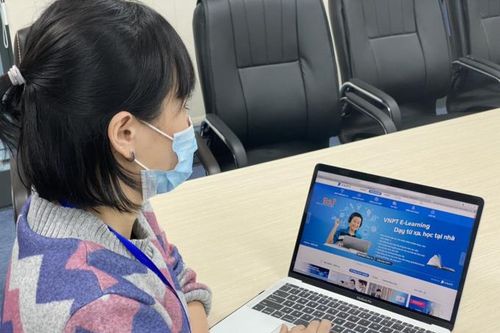 Tính toán đưa dạy học trực tuyến thành giải pháp lâu dài