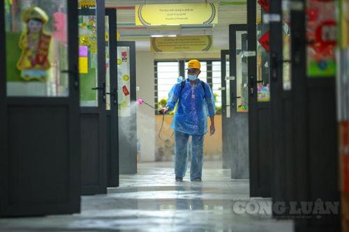 Hà Nội: Các trường học tổng vệ sinh, phun khử trùng đón học sinh trở lại ngày 2/3