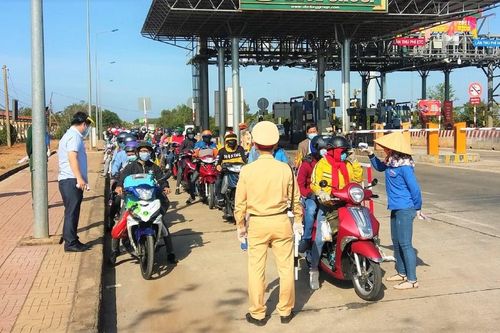 Tây Nguyên nới lỏng biện pháp phòng chống dịch, nhưng vẫn dừng lễ hội