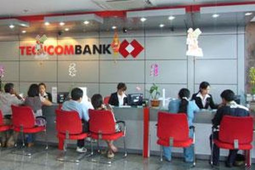 Các ngân hàng tiếp tục giảm lãi suất