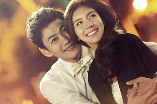 Có cuộc hôn nhân nào mà không có nước mắt đâu em?