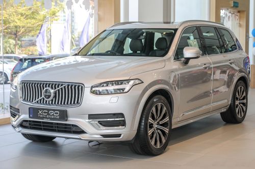 Volvo XC90 đời 2021 được ra mắt tại Malaysia, giá từ 86.570 USD