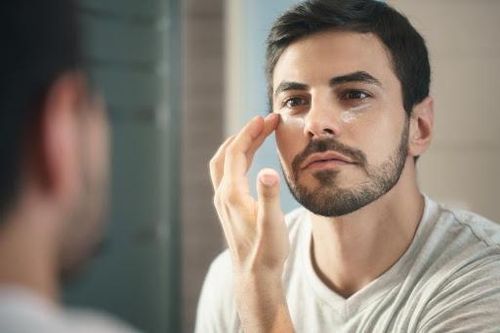 Nam giới đầu tư vào quần áo, ngoại hình từ khi đại dịch bùng nổ