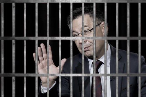 Barca: Cựu chủ tịch Bartomeu và 3 cộng sự bị bắt