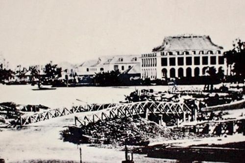 Giới thiệu sách, thi sáng tác tranh cổ động kỷ niệm 110 năm Ngày Bác Hồ ra đi tìm đường cứu nước