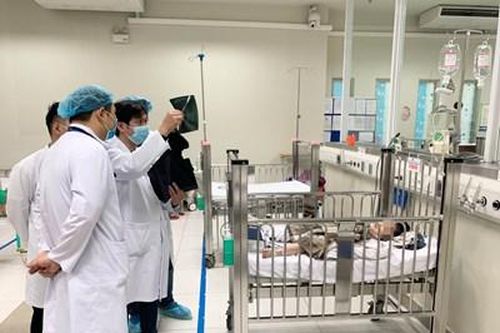 Cháu bé rơi từ tầng 12A tòa nhà 60B Nguyễn Huy Tưởng sức khỏe dần ổn định