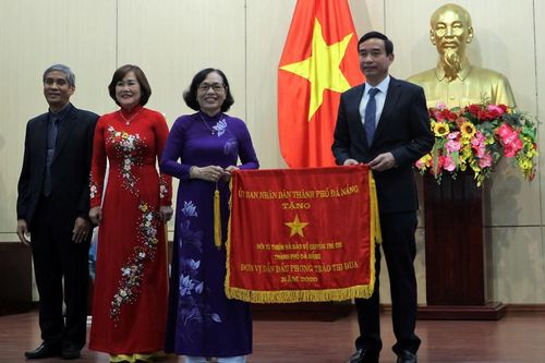 Tiếp tục đẩy mạnh công tác từ thiện và bảo vệ quyền trẻ em