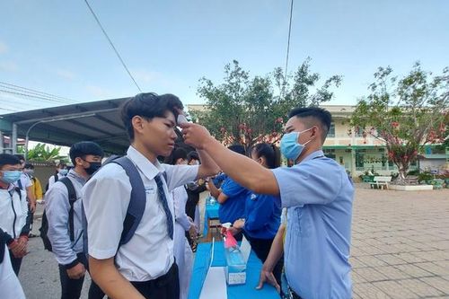 Cần Thơ đón HS trở lại trường, phòng dịch nghiêm ngặt