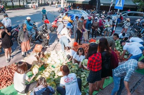 Dàn Hoa hậu, Á hậu giải cứu thành công 5 tấn nông sản Hải Dương