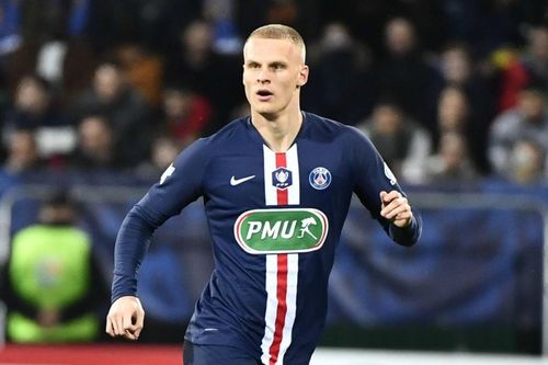 Hậu vệ Mitchel Bakker của PSG nổi loạn vì mất suất đá chính