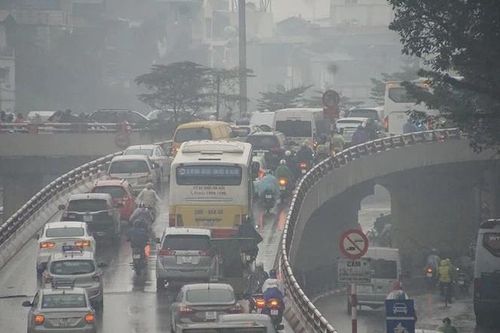 Trước khi đón không khí lạnh tăng cường, miền Bắc chìm trong mưa phùn, sương mù