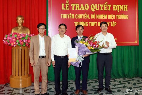 Công bố quyết định bổ nhiệm Hiệu trưởng các Trường THPT trên địa bàn TP Vinh